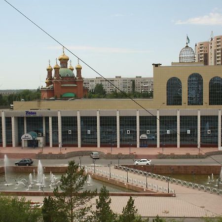 1-Комнатная Квартира На Набережной Pavlodar Luaran gambar
