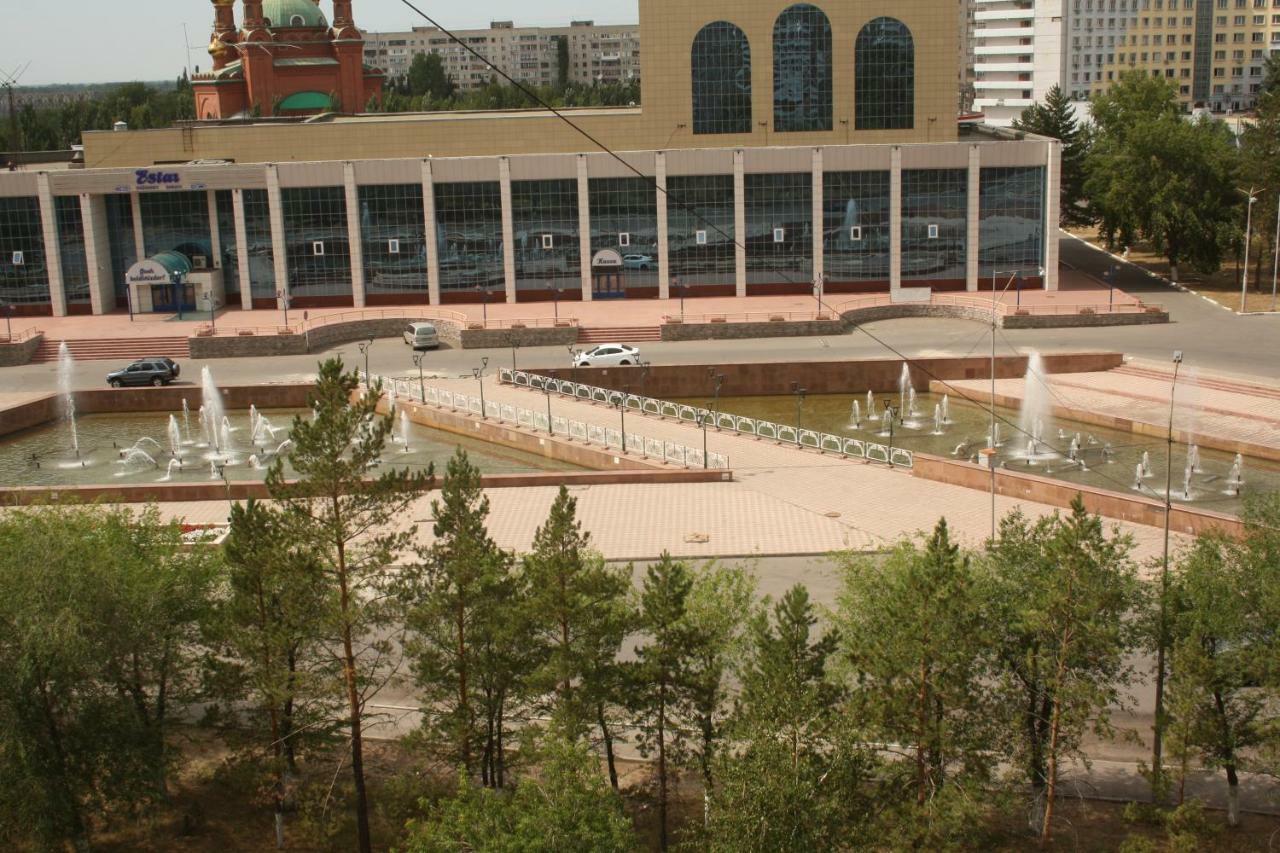 1-Комнатная Квартира На Набережной Pavlodar Luaran gambar